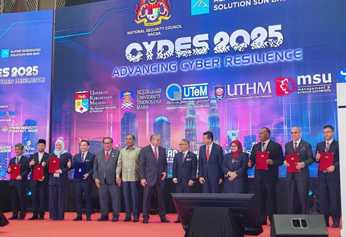 UiTM Tonjol Keunggulan Dalam Pemeteraian MoU Bersama NACSA di CYDES 2025