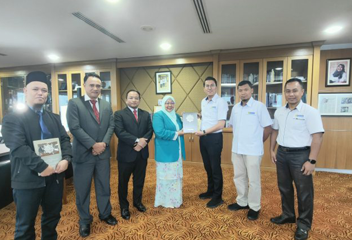 Anugerah Berlian Dari Lembaga Zakat Selangor (LZS) Tanda Pengiktirafan Kepada Warga Universiti Teknologi Mara