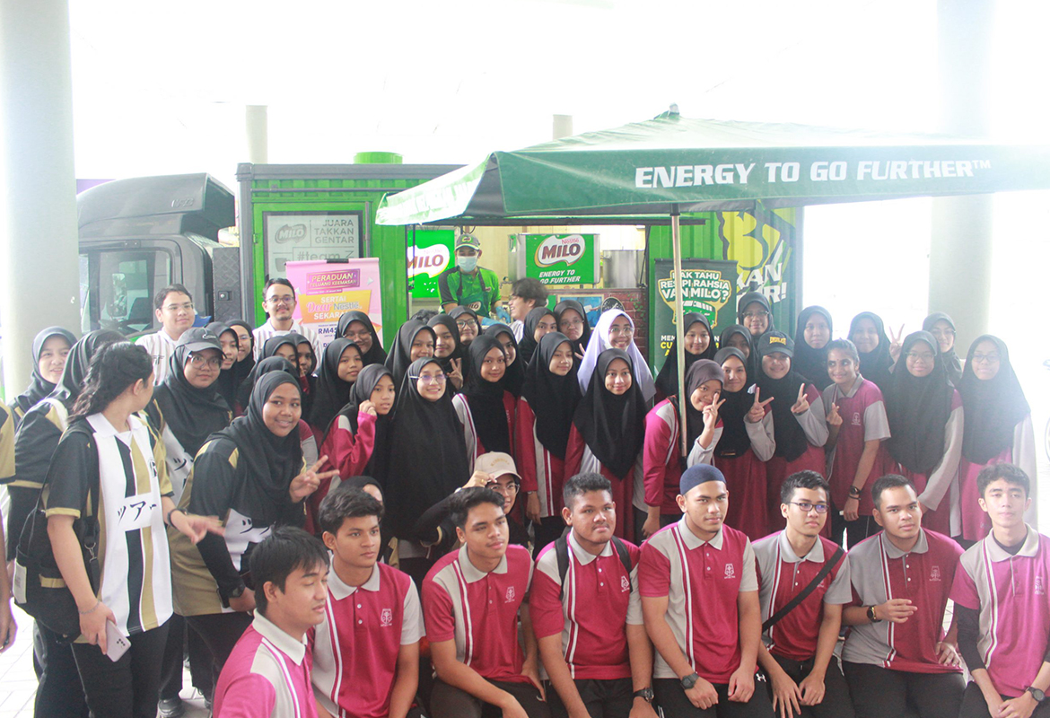Perkampungan Ilmu Bersama SMK Puncak Alam, Merapatkan Hubungan UiTM Bersama Komuniti Setempat